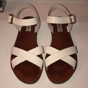 White steve madden sandals